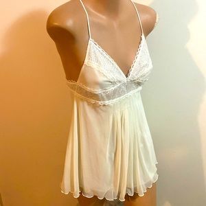 Sophie B babydoll ✨Firm unless Bundled w other item(s)✨